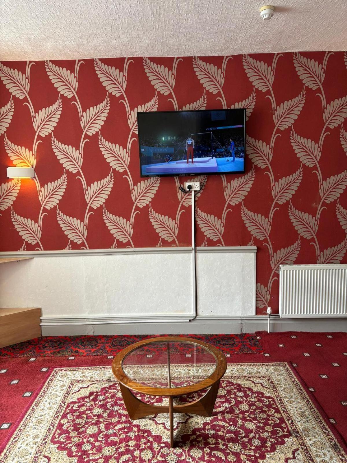 The Sandringham Court Hotel & Apartment Welcoming Large And Small Groups For 15 Years Blackpool Esterno foto