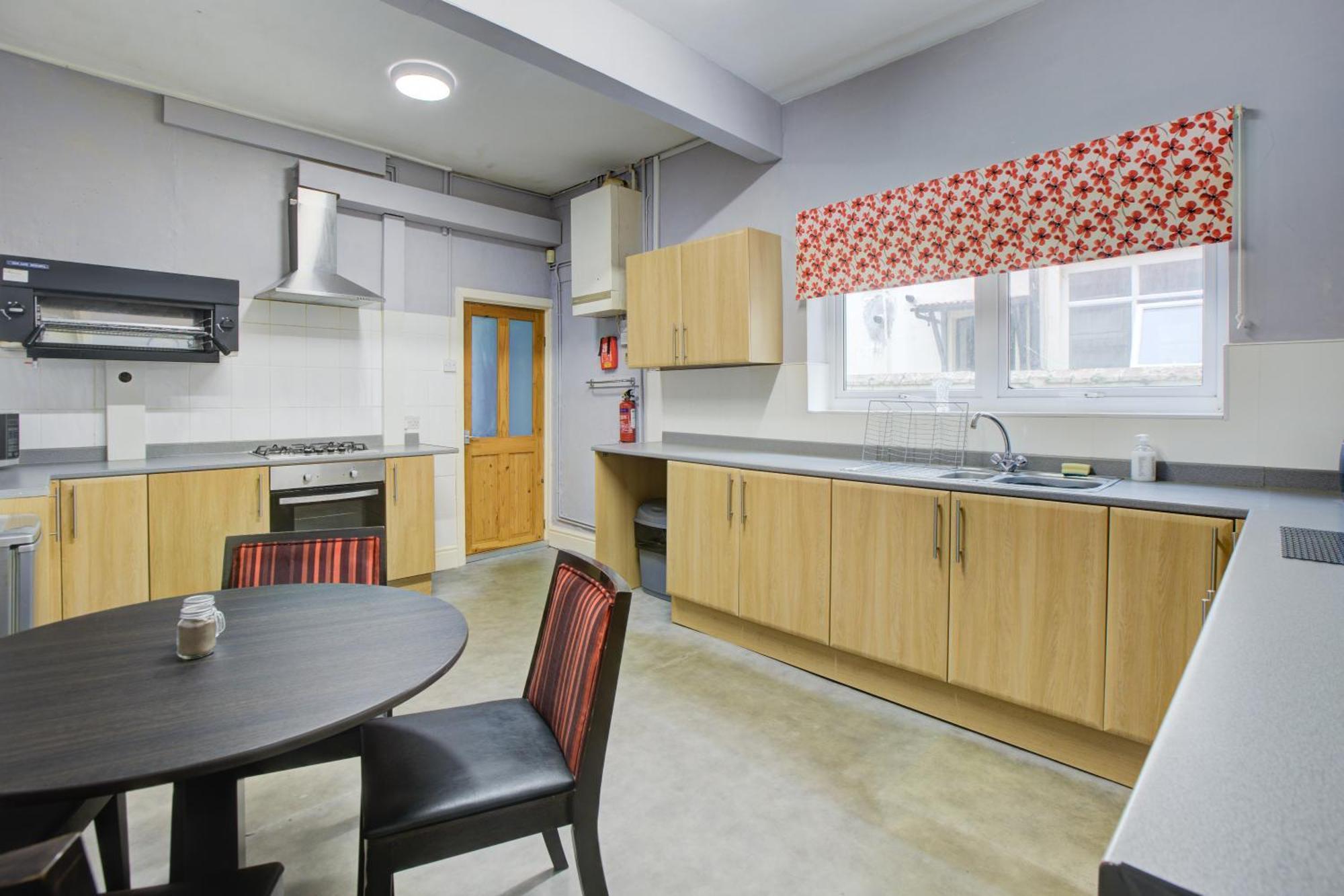 The Sandringham Court Hotel & Apartment Welcoming Large And Small Groups For 15 Years Blackpool Esterno foto