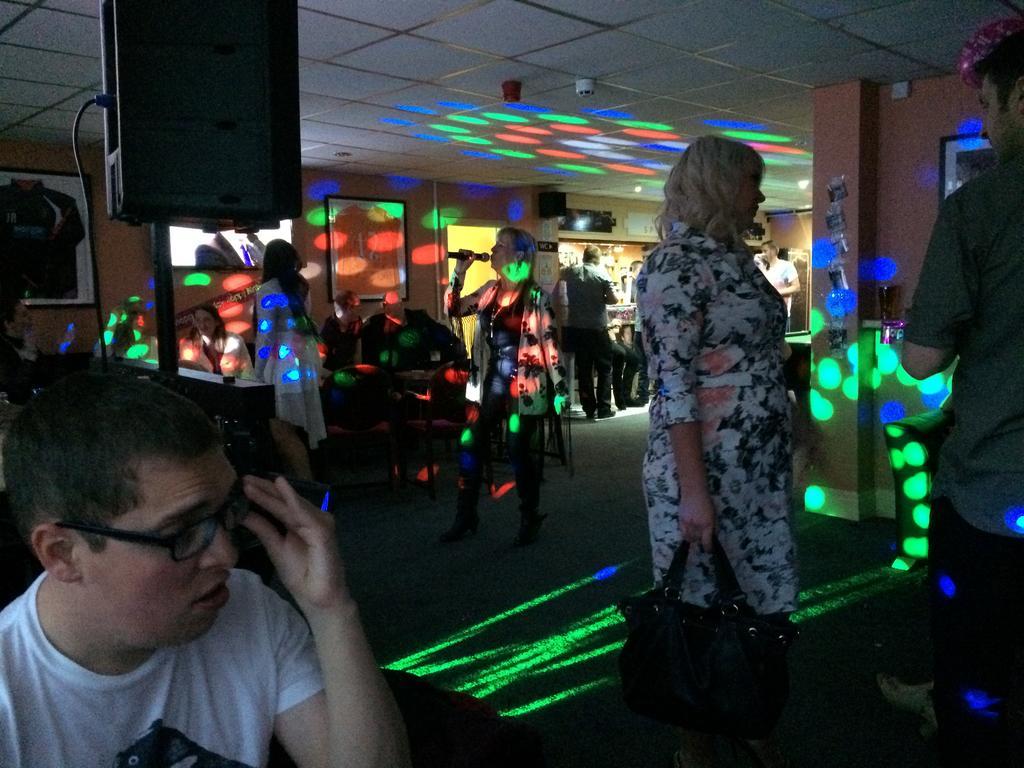 The Sandringham Court Hotel & Apartment Welcoming Large And Small Groups For 15 Years Blackpool Esterno foto