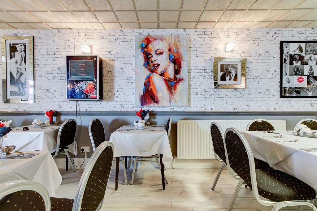 The Sandringham Court Hotel & Apartment Welcoming Large And Small Groups For 15 Years Blackpool Esterno foto