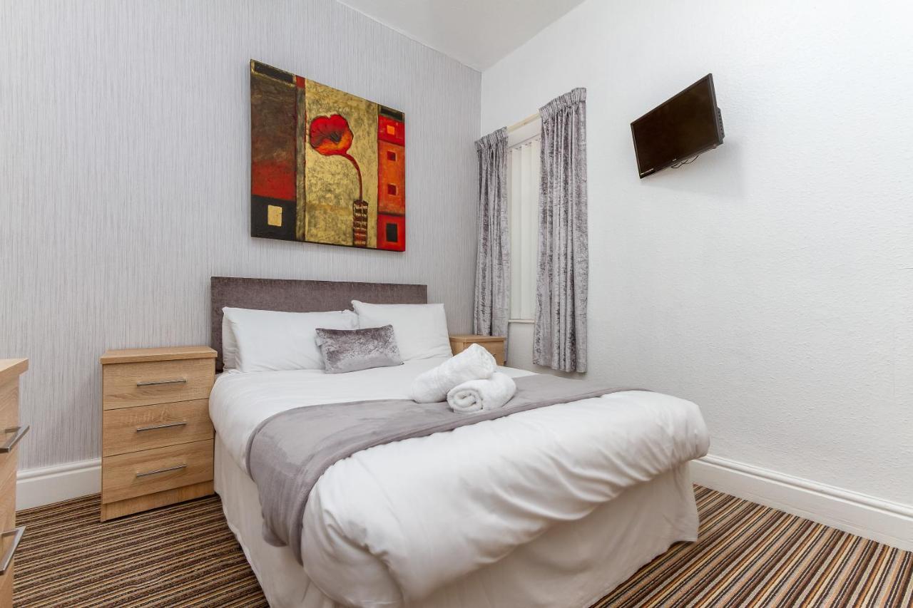 The Sandringham Court Hotel & Apartment Welcoming Large And Small Groups For 15 Years Blackpool Esterno foto