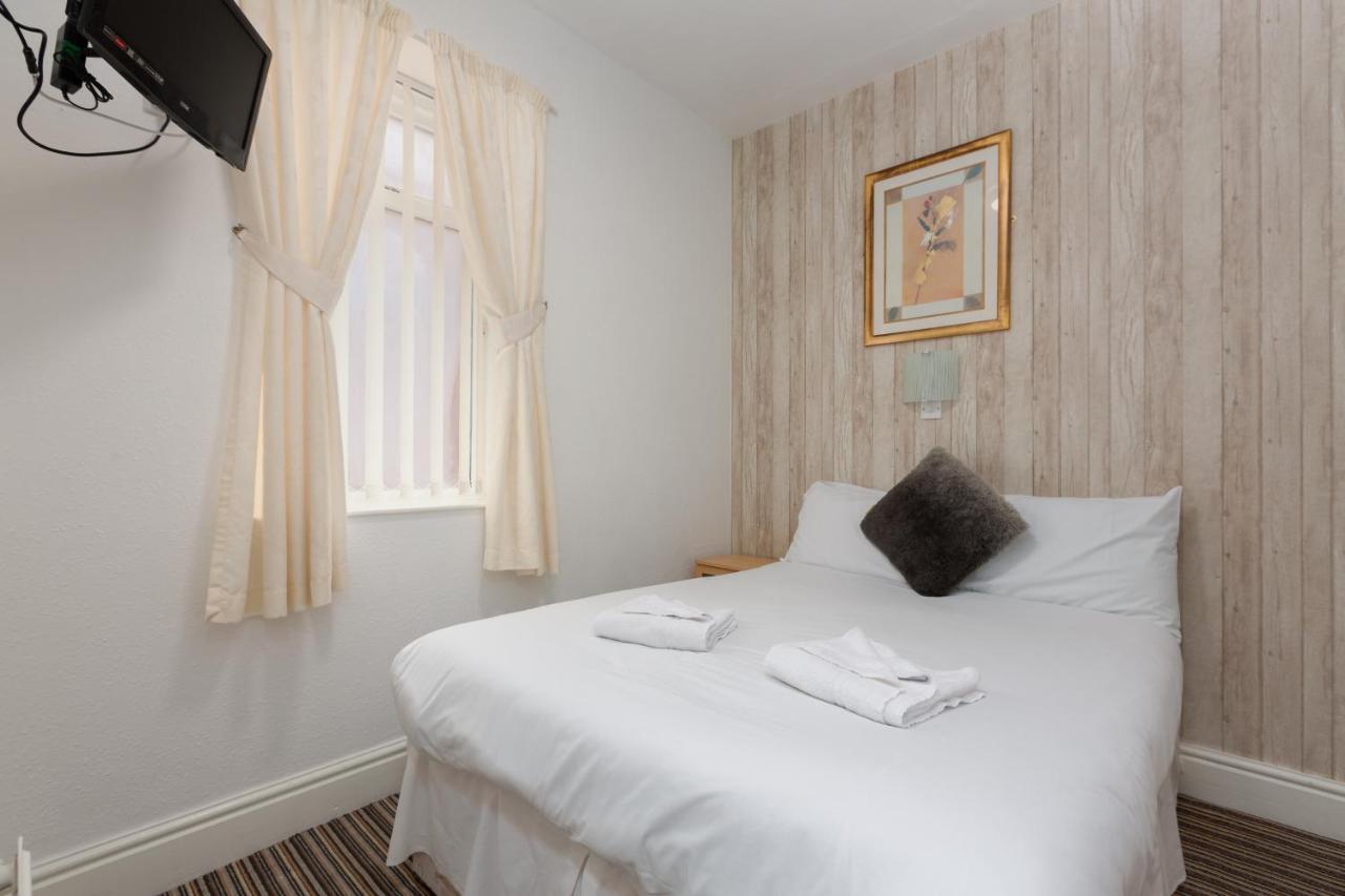 The Sandringham Court Hotel & Apartment Welcoming Large And Small Groups For 15 Years Blackpool Esterno foto